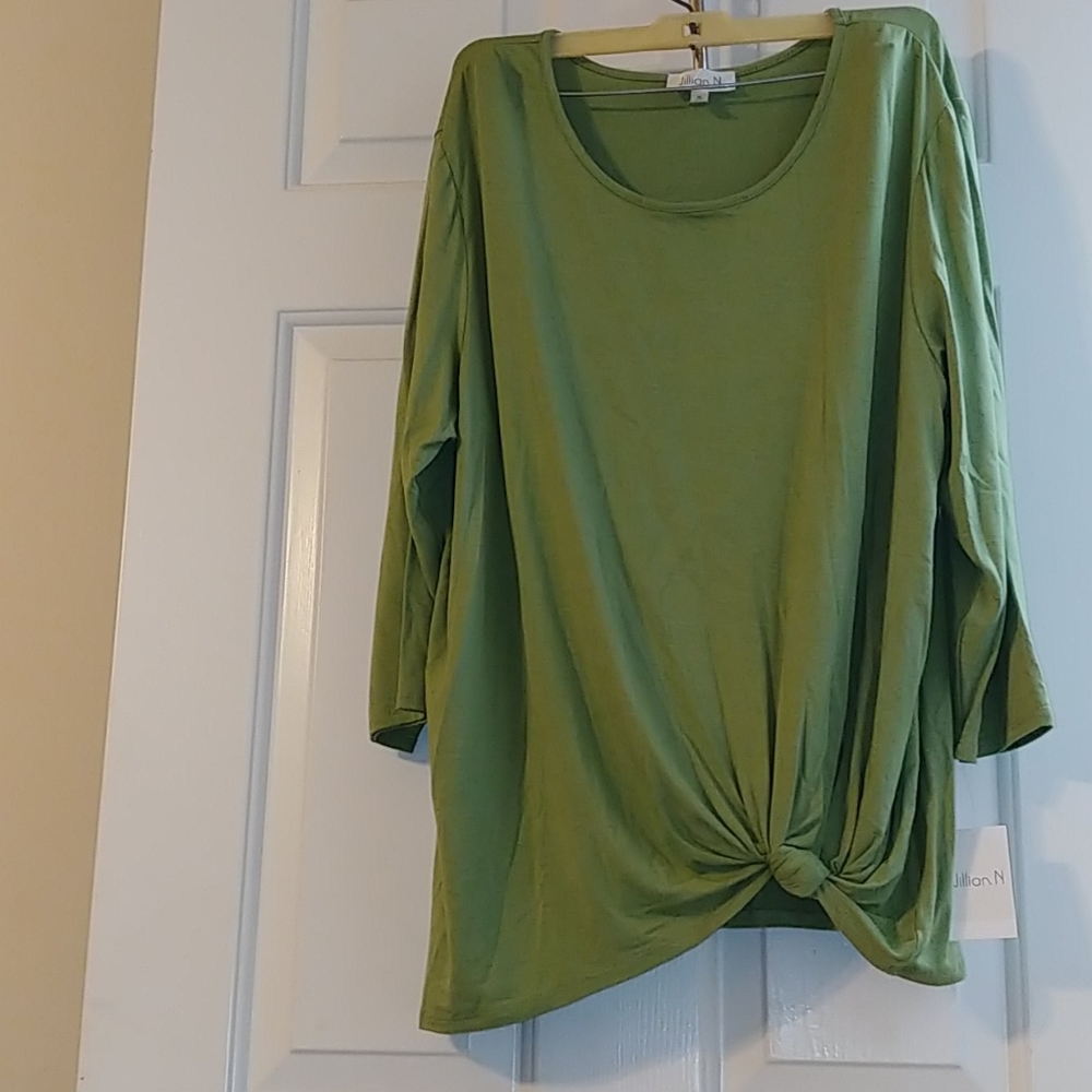 Jillian N Ladies Top XL Green 3/4 Sleeves New